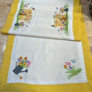 Embroidered Floral Yellow and White Table Runner